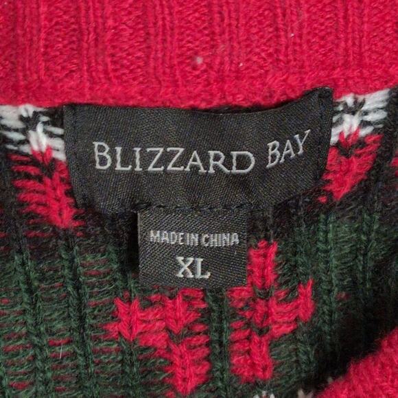 Blizzard Bay Red Ugly Christmas Sumo Santa Sushi Crew Neck Sweater Size XL - Picture 4 of 7